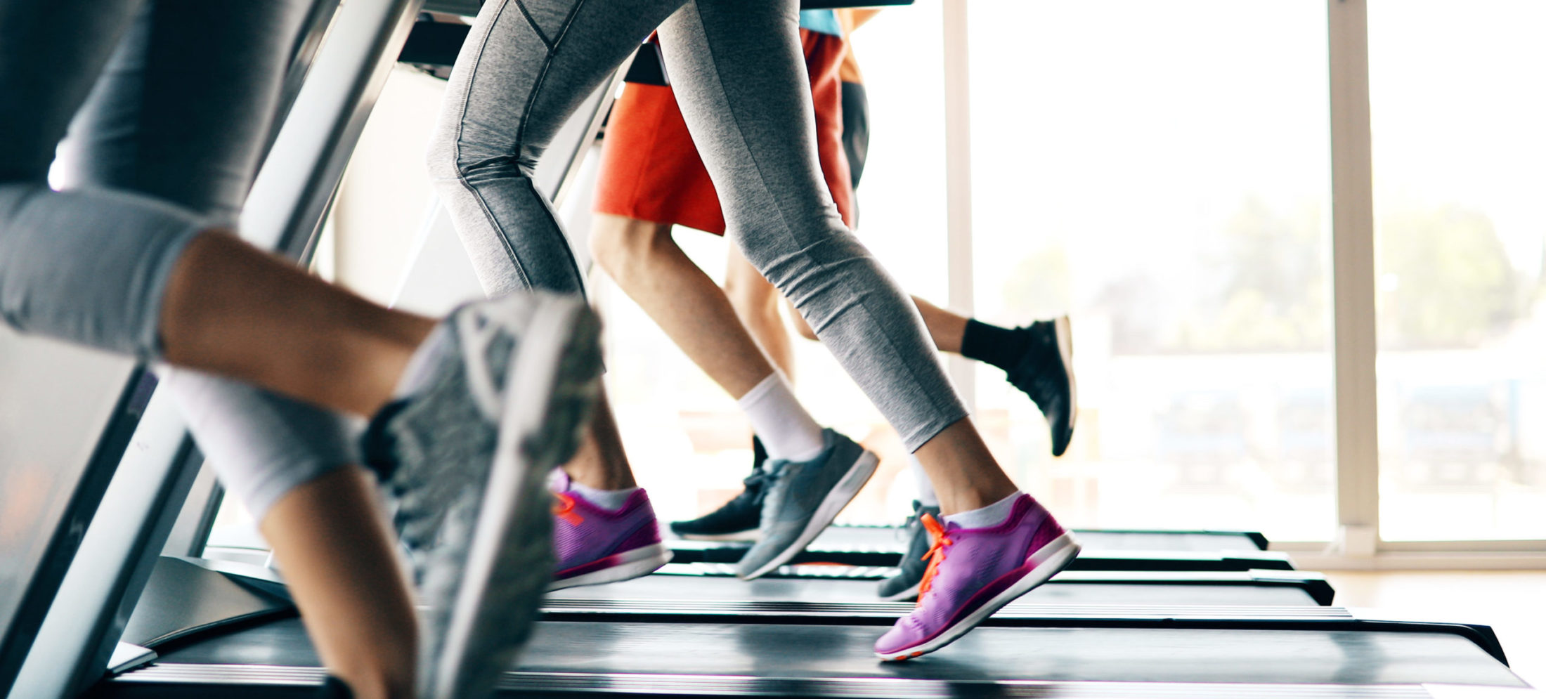 Picture of people running on treadmill in gym